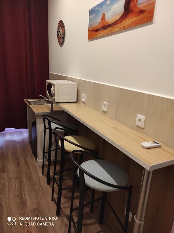 Lyonnais Hostel Nice