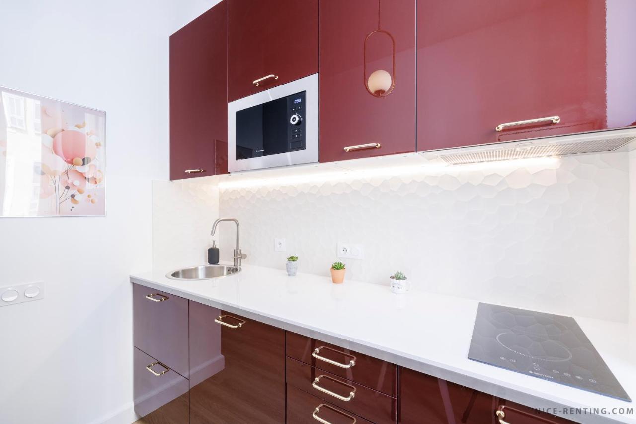 Renting - France - Luxury Palace Jacuzzi - Few Meters From Sea Apartment Nice