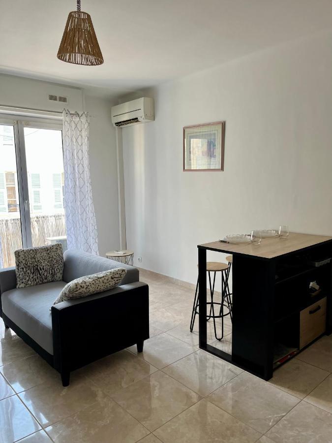 Apartment Bel Avec Balcon En Centre-ville Nice