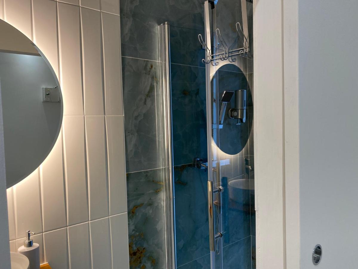 Hyper Centre - Air-conditioned - Quiet - Tramway - Equipped Kitchen - Wifi Nice