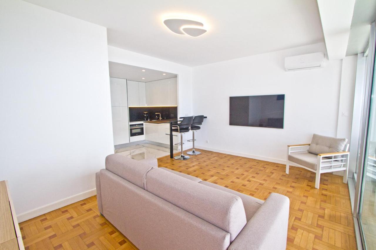 Apartment Luxury Sea Front Promenade *