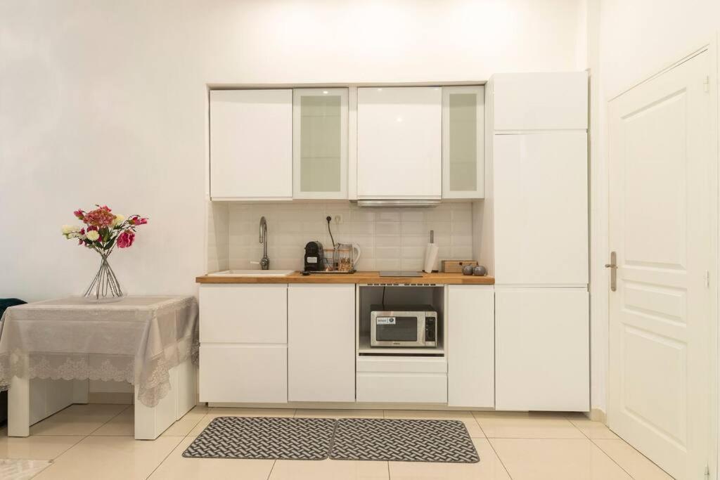 Apartment Centre : A Proximite De *