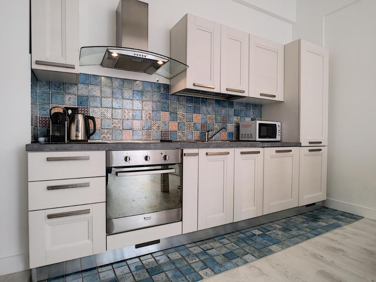 Nestor&jeeves - Royal - Central, Close Sea * Nice