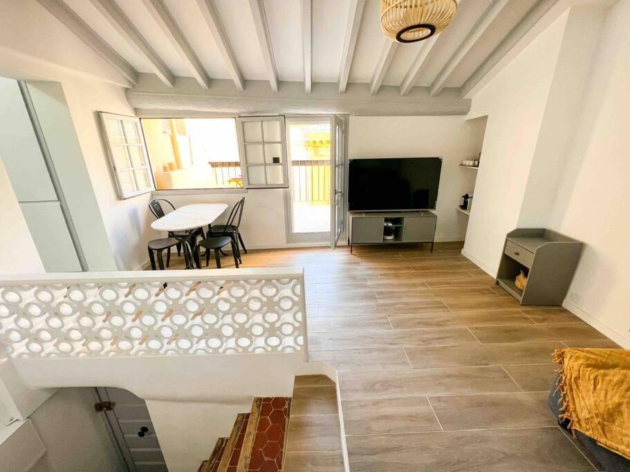 Beautiful Floor & Terrasse Apartment *