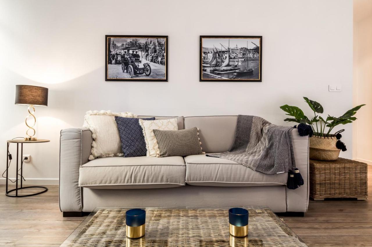 Nestor&jeeves - Adriana - Central, Close Sea Nice