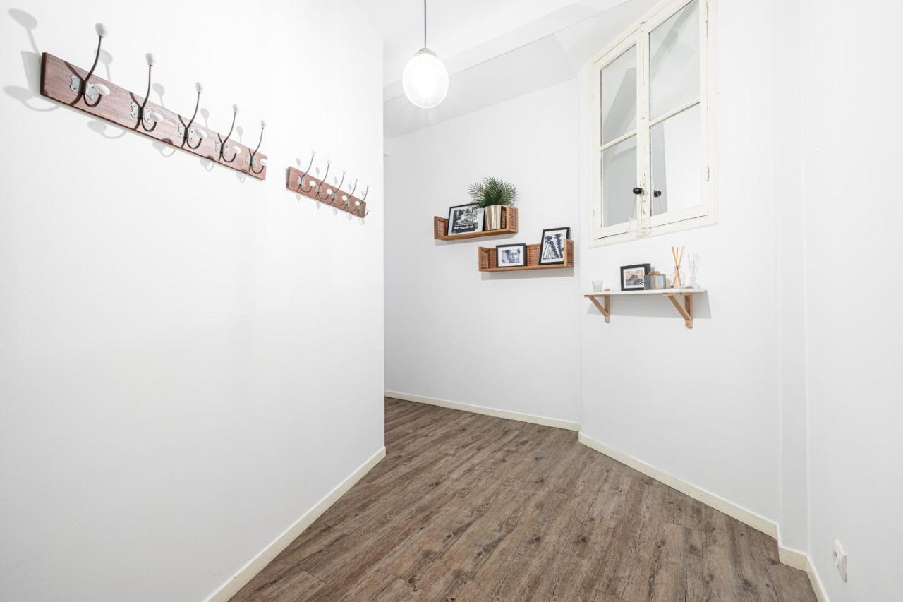 Spacious And Elegant With Sunny Terrace