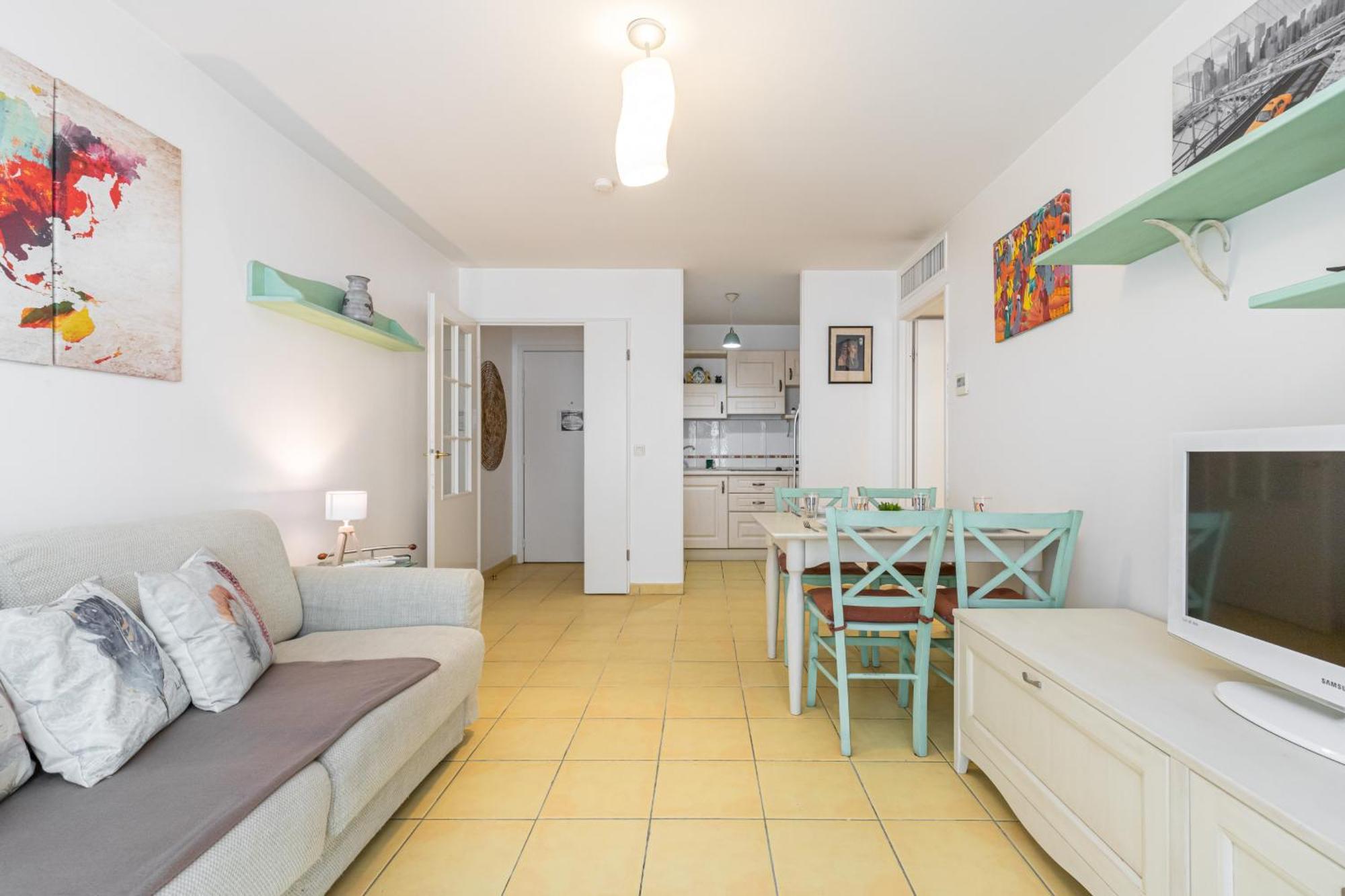 1 Bedroom Downtown Carre D'or With Garage Apartment Nice