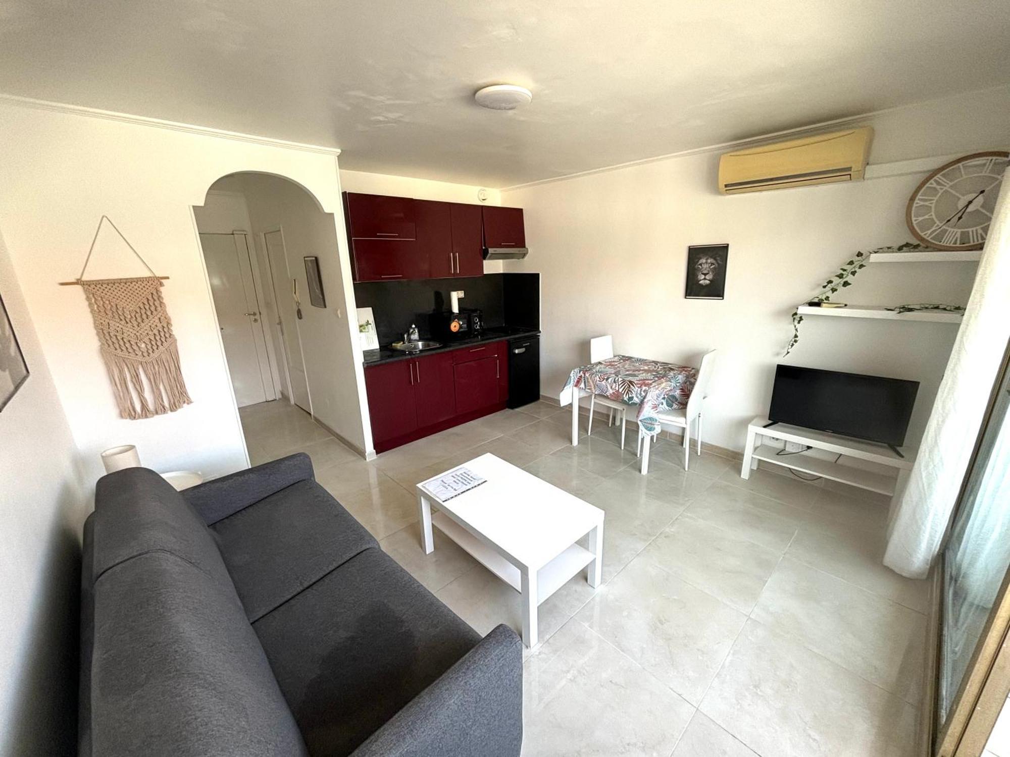 Centre Garibaldi Port Apartment