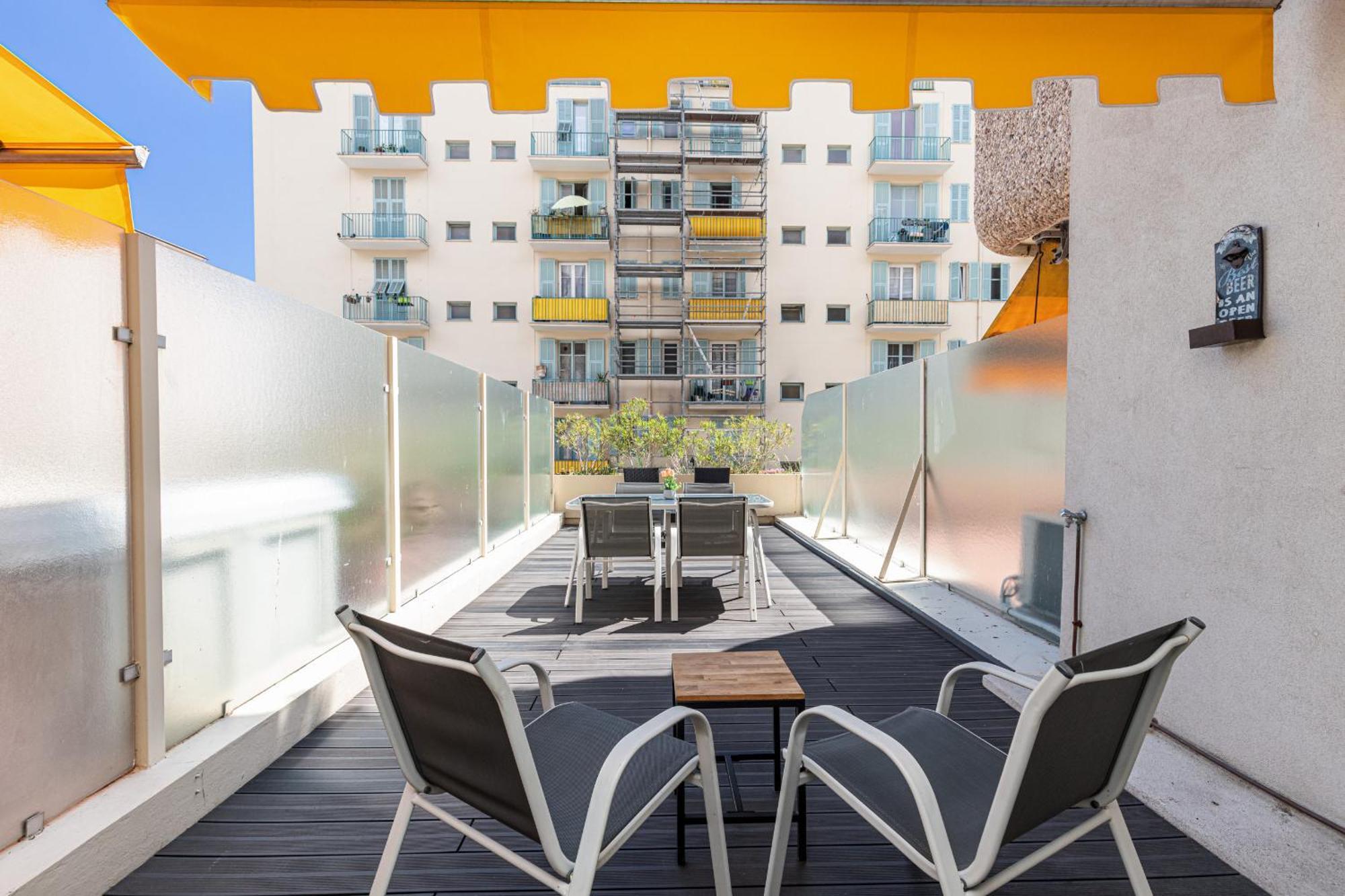 1 Bdr Large Terrace Apartment
