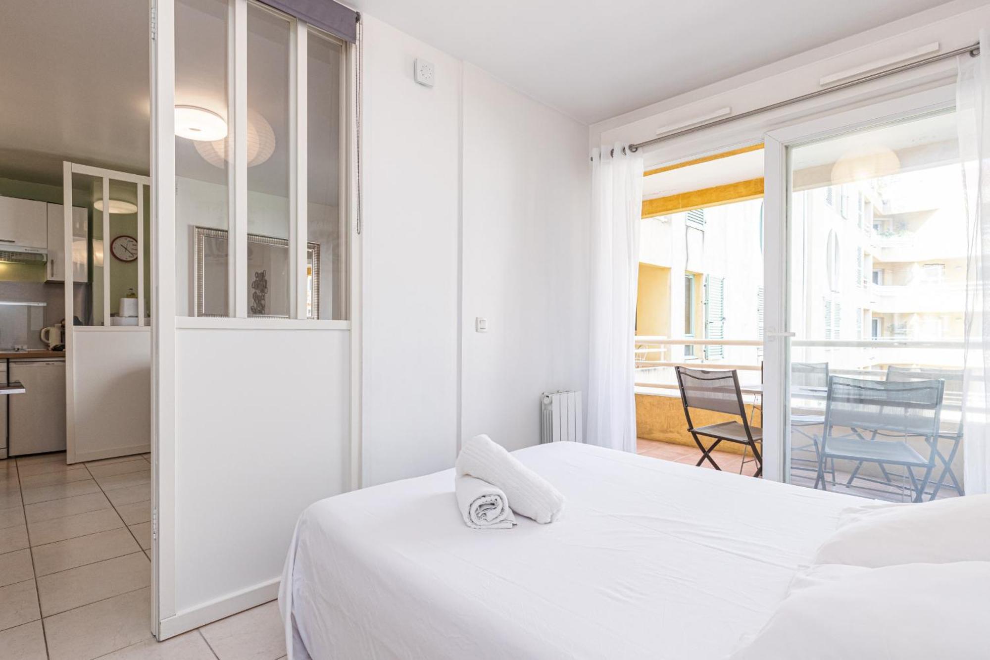 Apartment Quiet 1 Bdr Port! Close Place Du Pin Garibaldi *