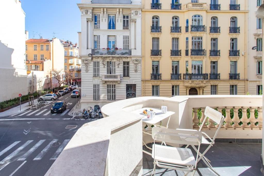 #22 Emma 2bdr Balcony Center Town 2mins Tramway