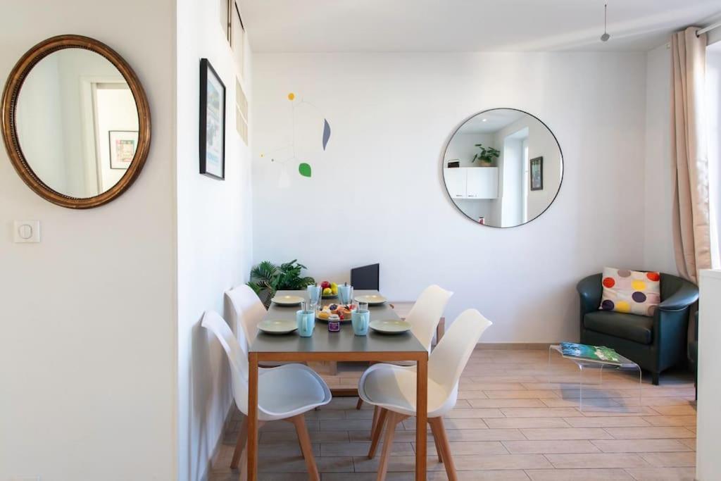 #21 2 Bdr Balconies 10 Mins Walk To Sea 5mins To Tram *