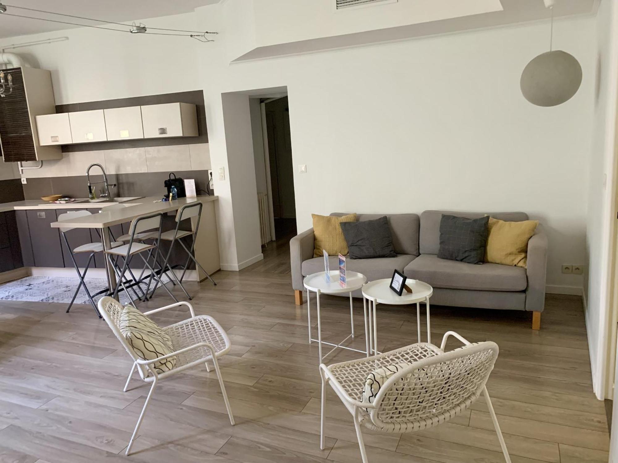 Cc Ot L Atelier Du Collet Old Town Promenade Des