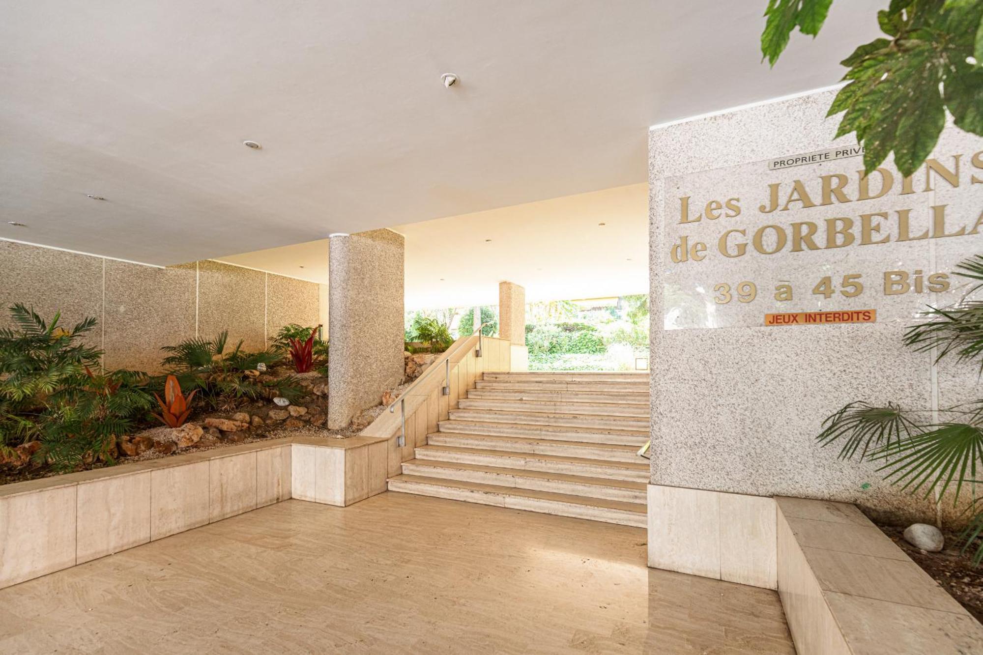 Apartment 1 Bdr Large Terrace *