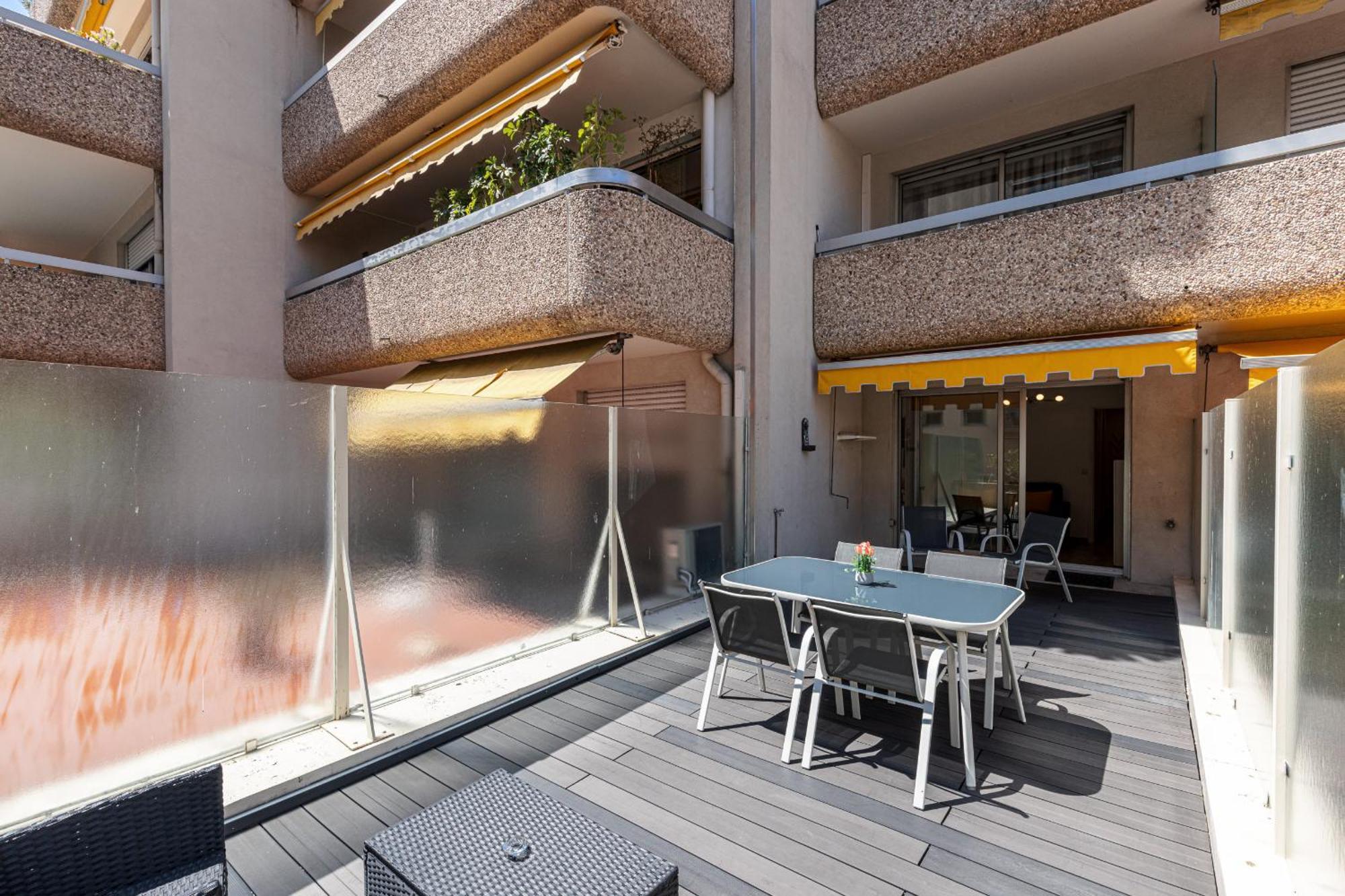 Apartment 1 Bdr Large Terrace Nice