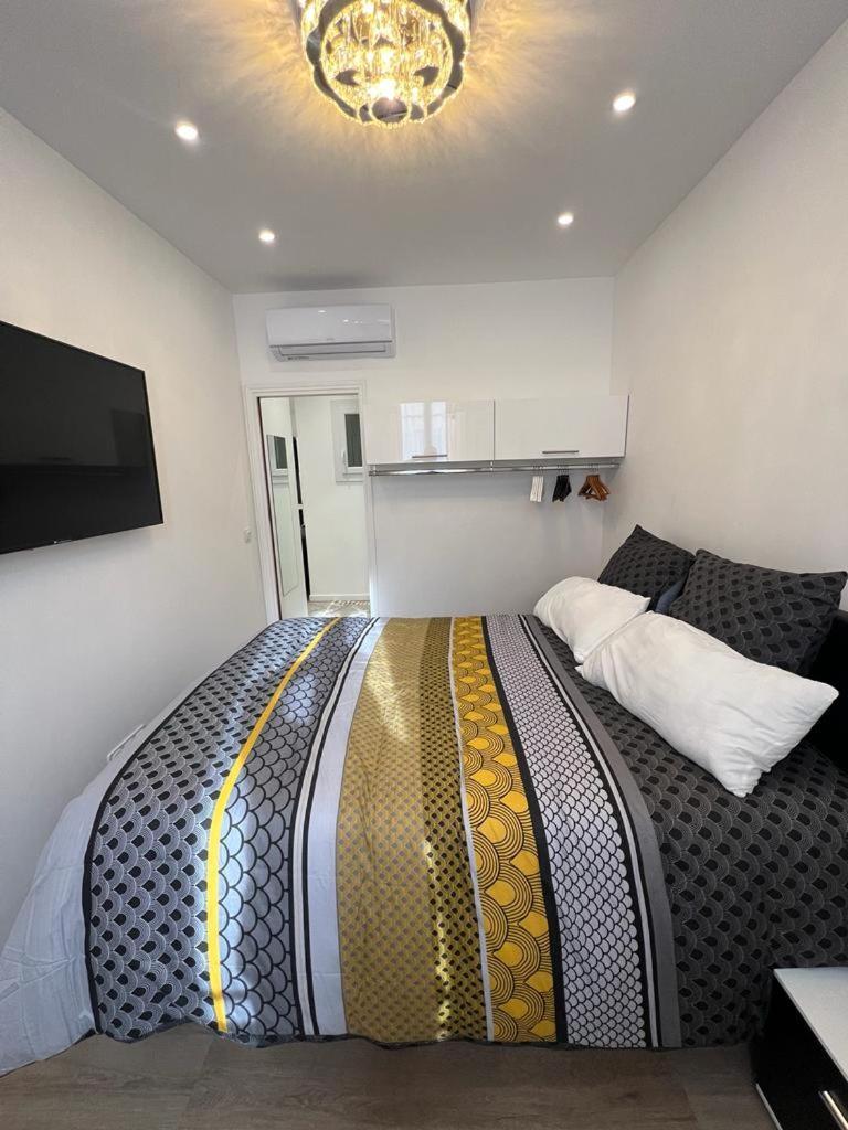 T2 Apartment