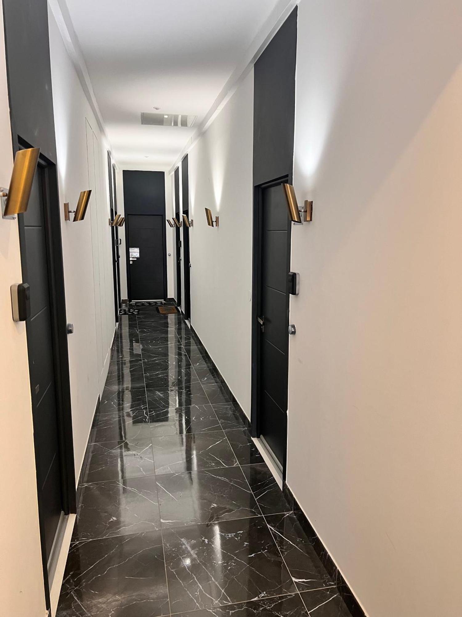 Chic Cozy In The Heart Of The Nice