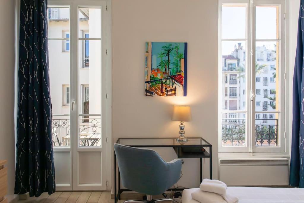#21 2 Bdr Balconies 10 Mins Walk To Sea 5mins To Tram * Nice