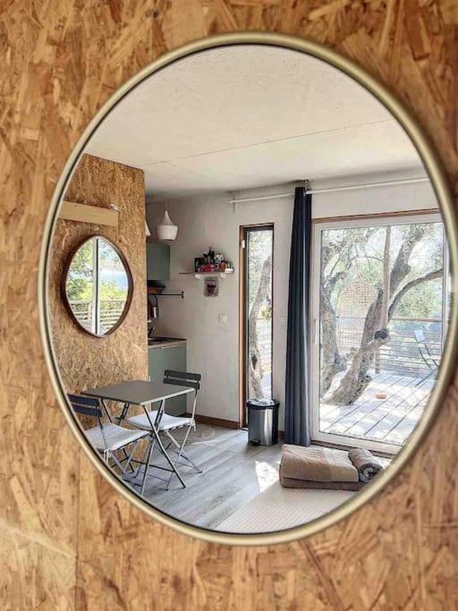 Vue Chic Dans L'olivier, Piscine