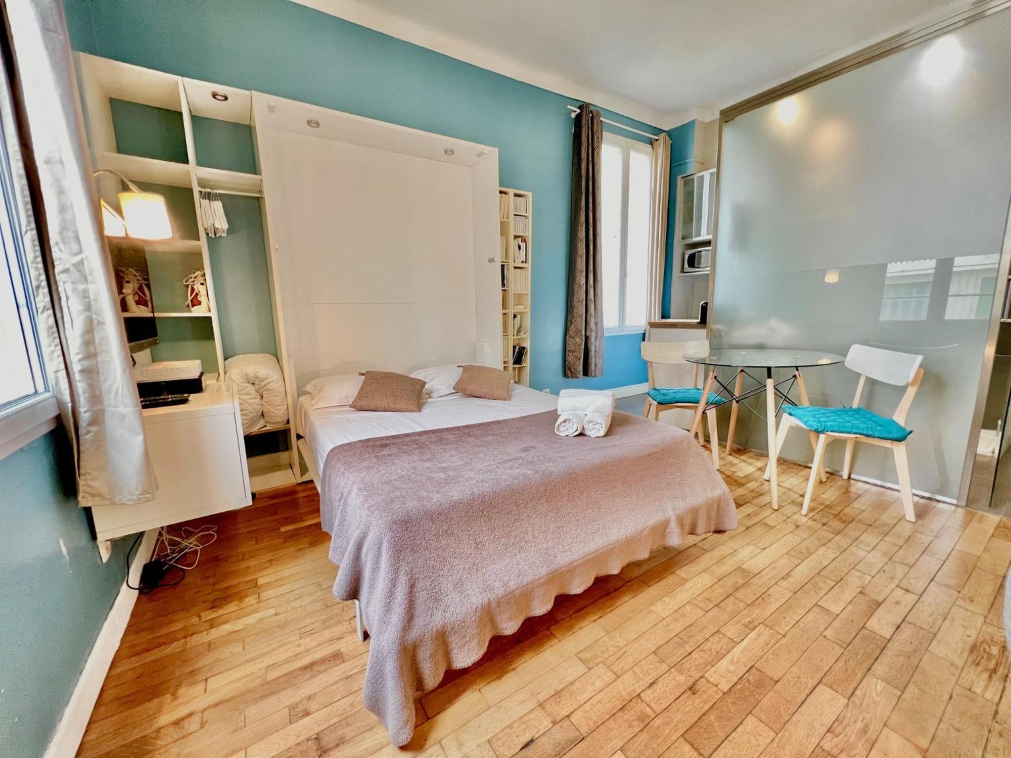 A Le Cocon D Hugo - Carre D Or City Center Apartment