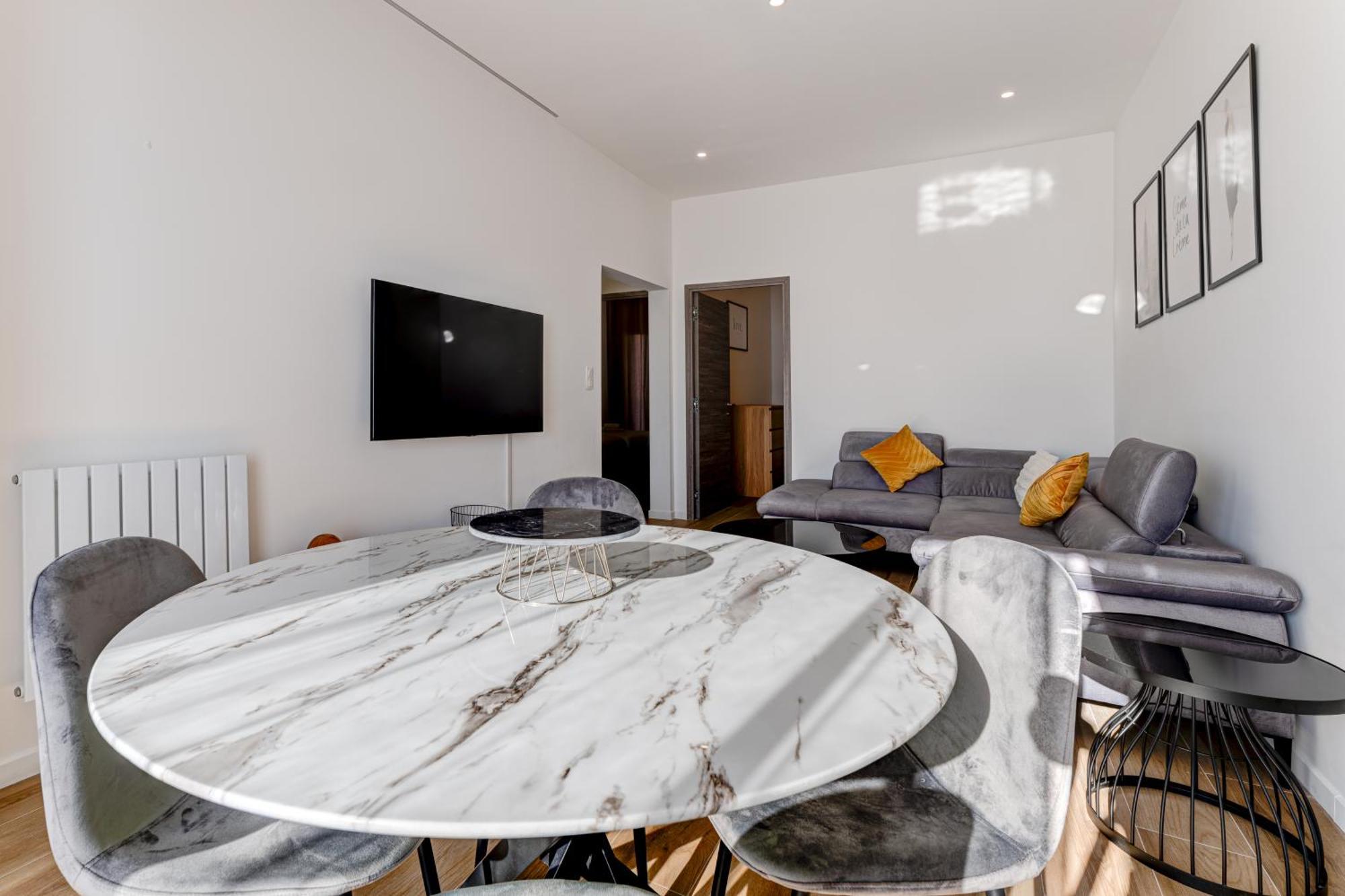 Les Grands Cedres - Wifi, Ac, Parking Apartment *