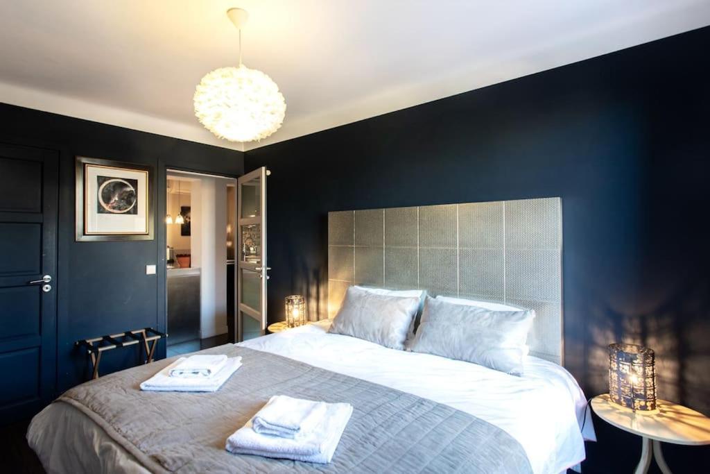 #39 Old Town 3 Bdr Ac Balcony 5mins Walk To Sea * Nice