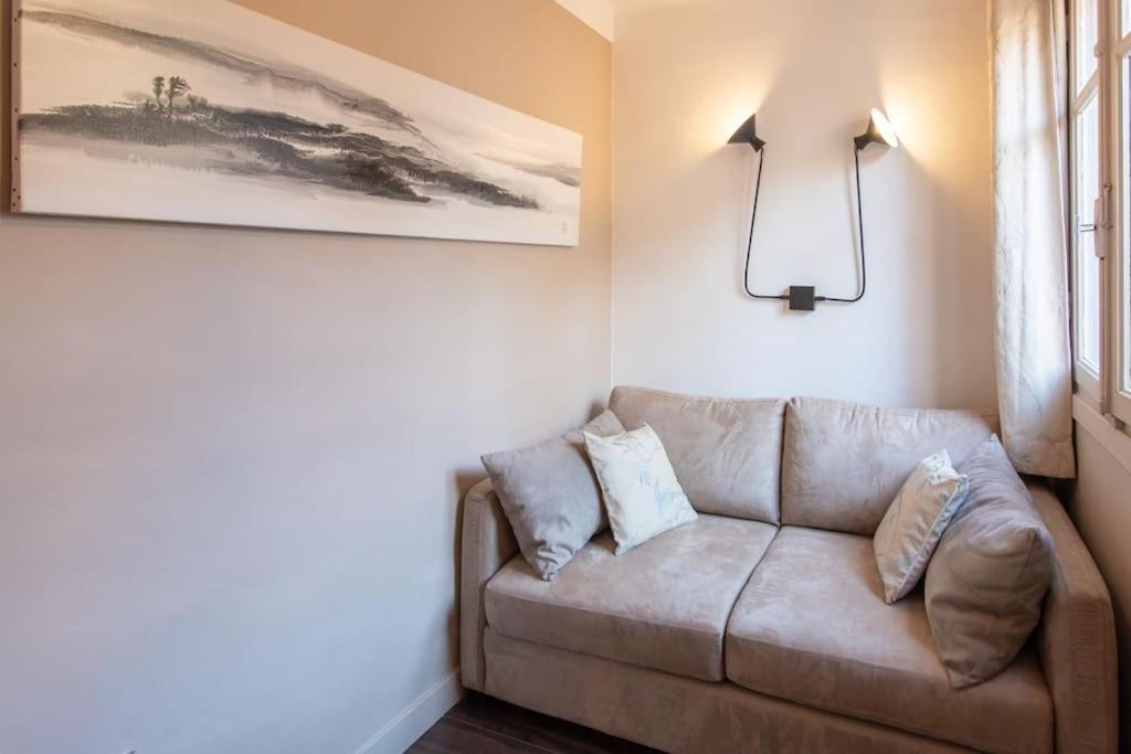 Apartment #39 Old Town 3 Bdr Ac Balcony 5mins Walk To Sea *