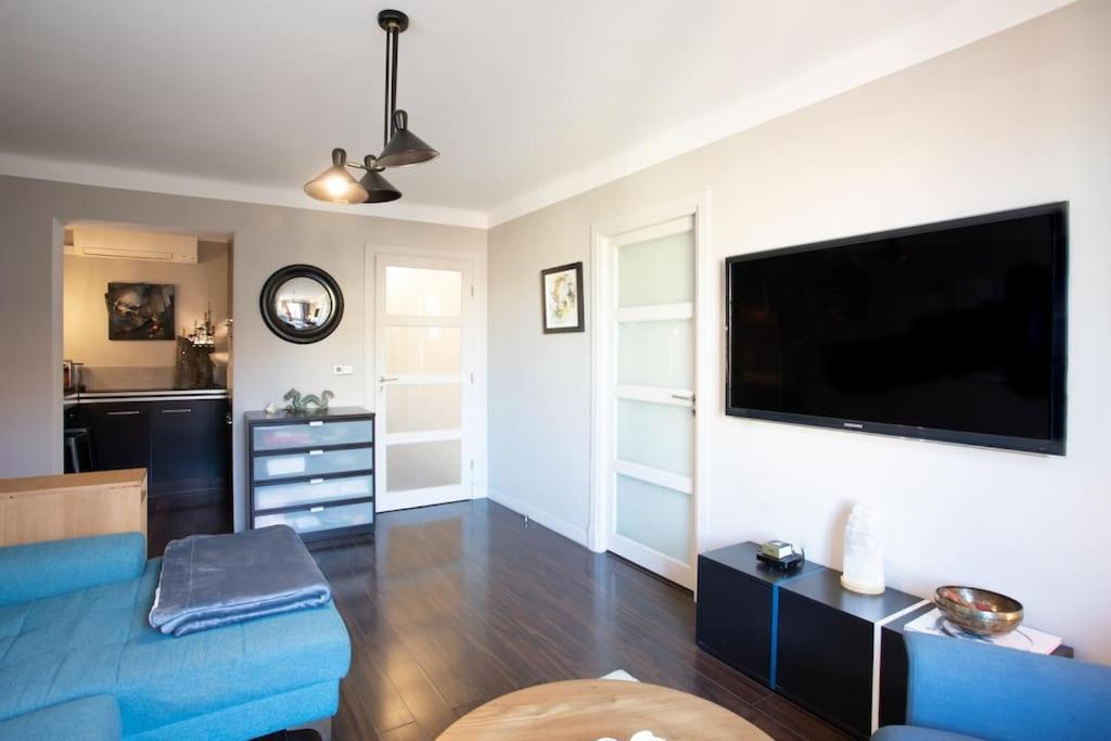 Apartment #39 Old Town 3 Bdr Ac Balcony 5mins Walk To Sea