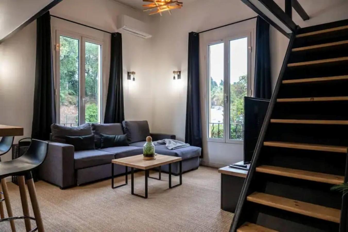 Apartment Avec Mezzanine Nice