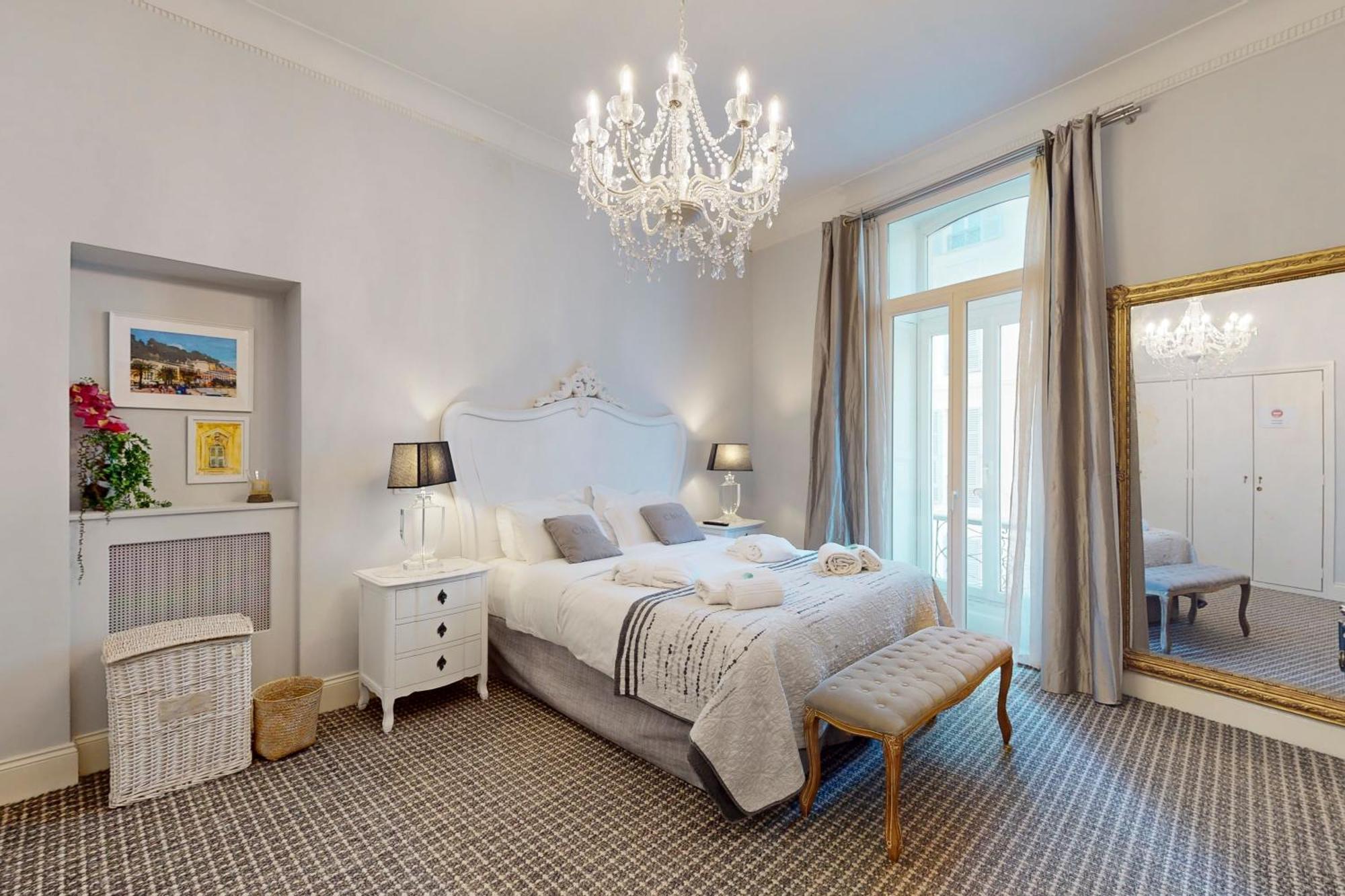 Apartment Silver Five Stars House Nice