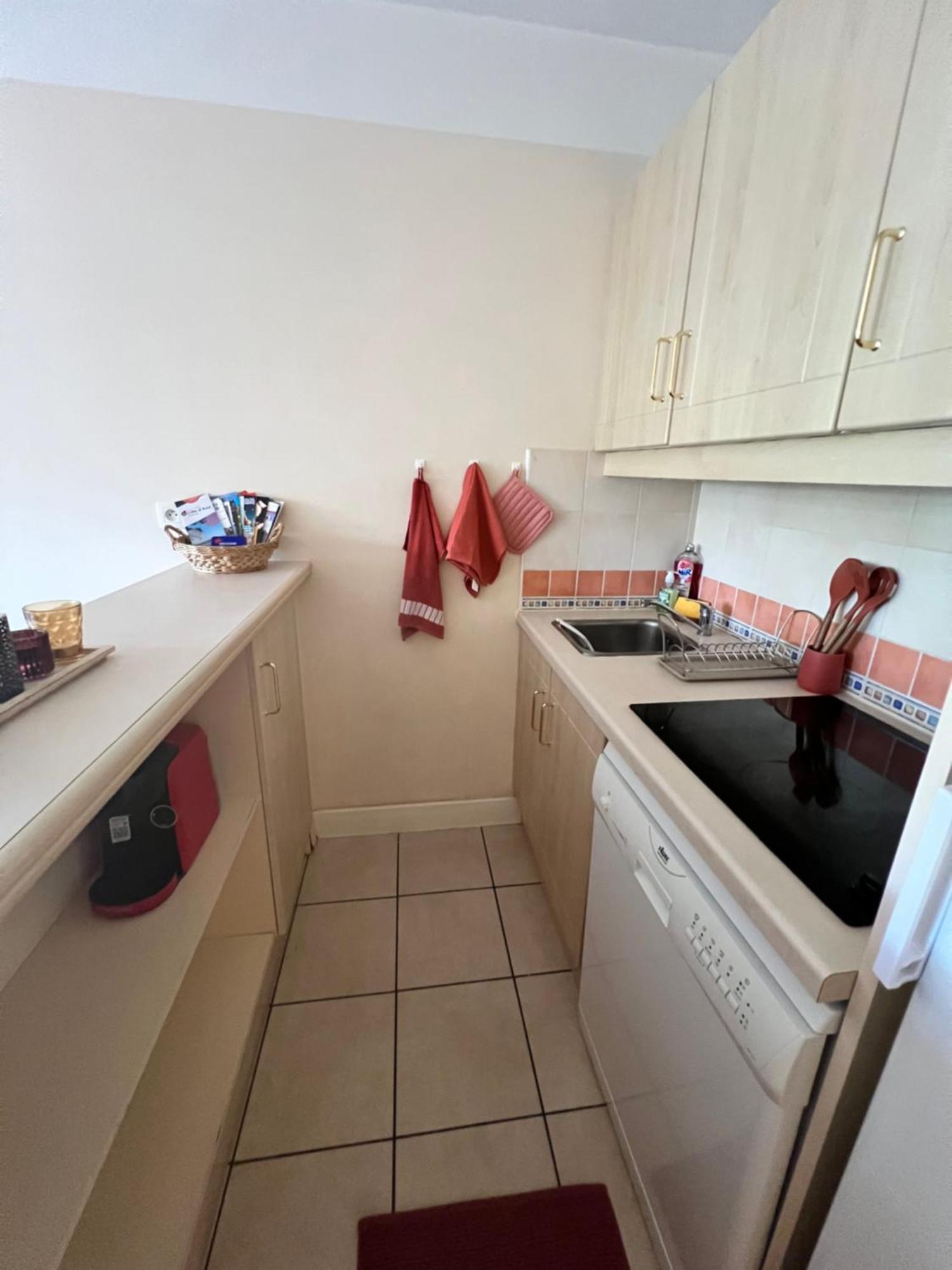 Appartement En Bord De Avec Piscine - Jusqu'a 6 Personnes Nice