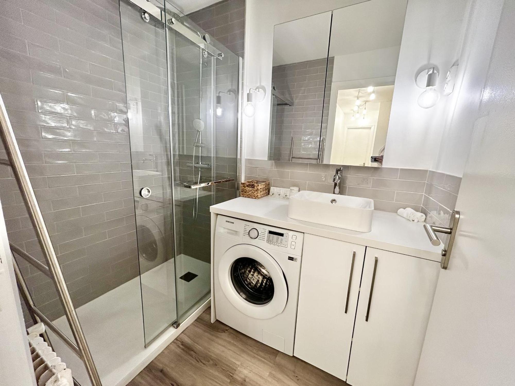 Riviera: Quiet With Ac And Terrace In Carré D'or Apartment Nice