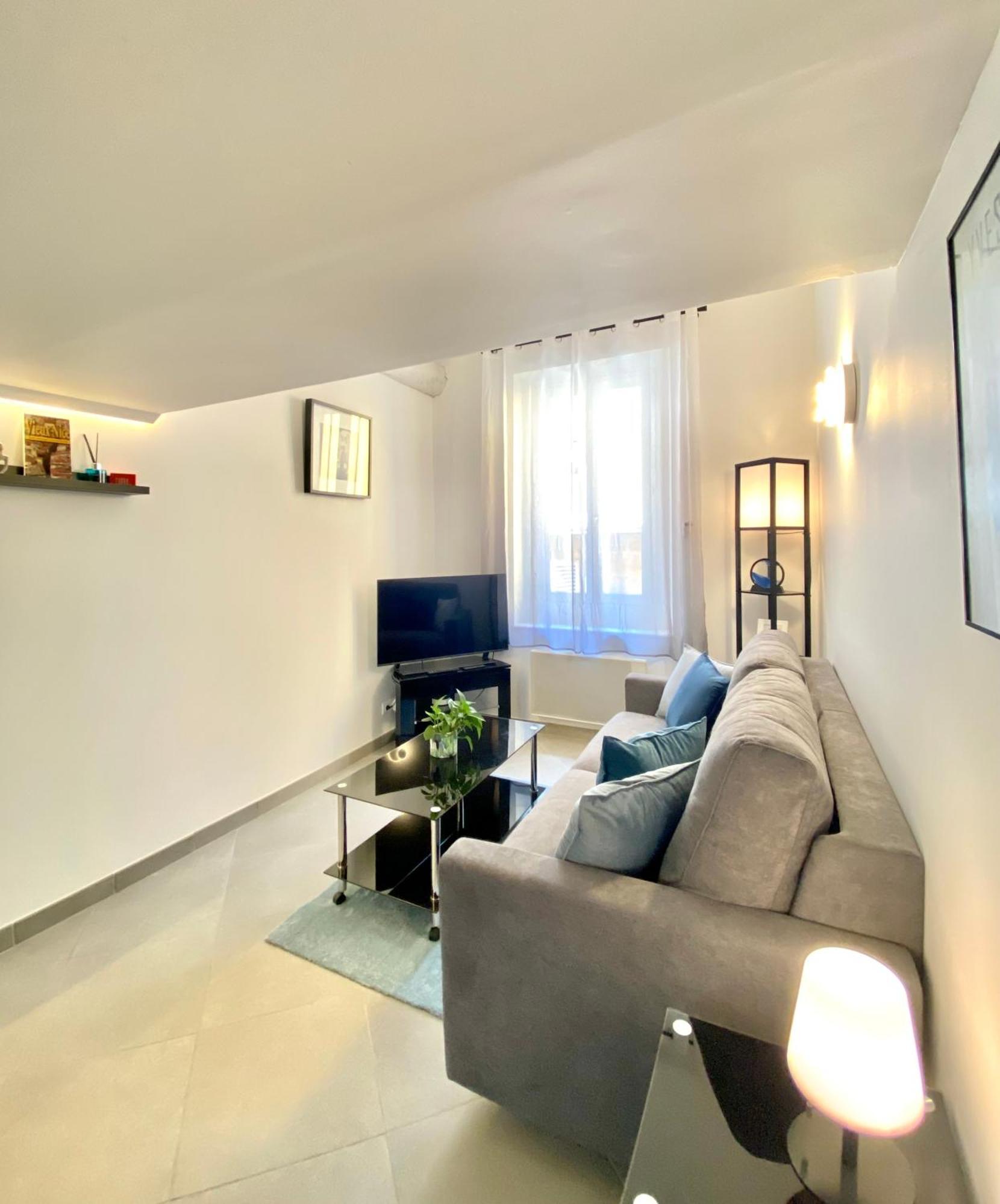 Duplex Cosy Au Coeur Du Vieux-nice