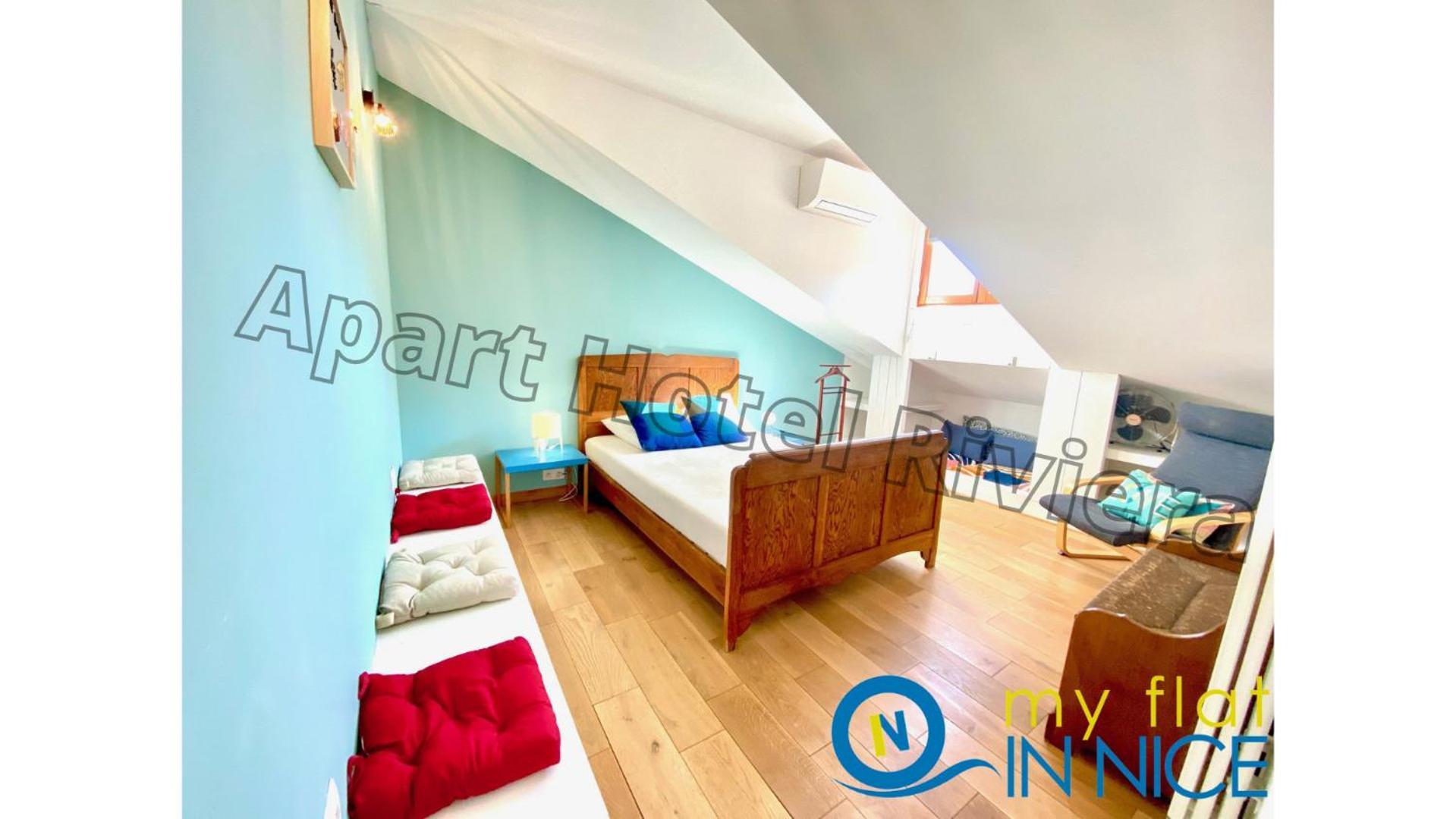 Riviera Nice: Old Port Duplex With Ac 3* Nice