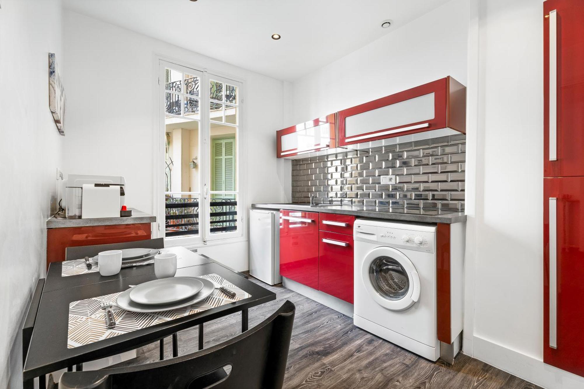 Renting - Paganini - New Lovely Cosy Flat In Heart Of Apartment *