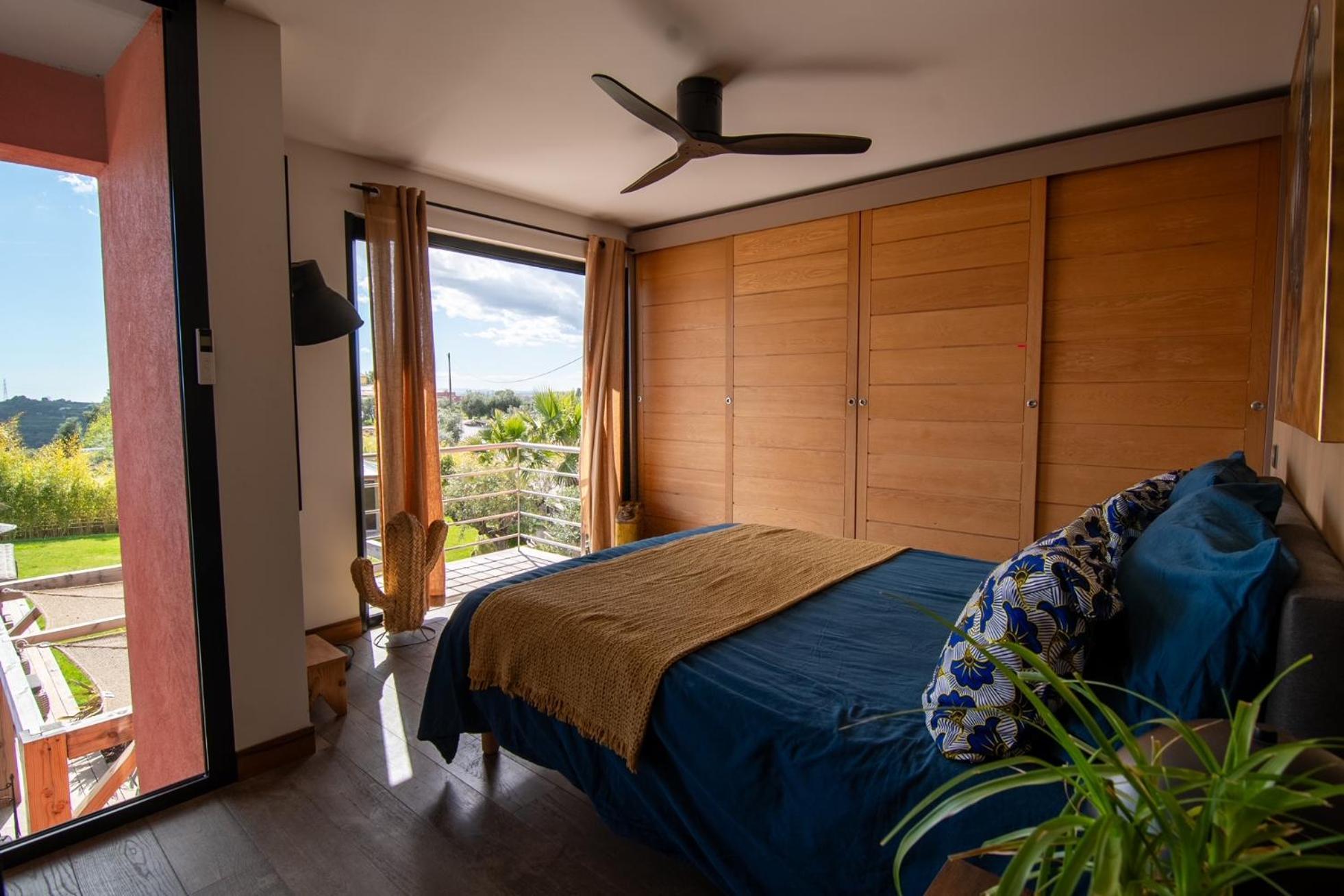 De Luxe Piscine Vue Villa