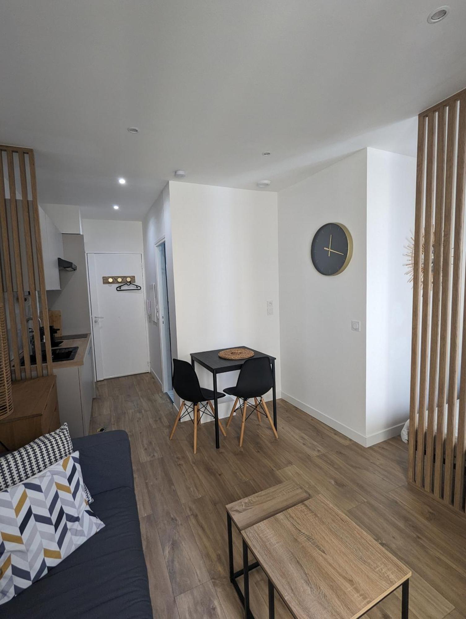Carre D'or Apartment *