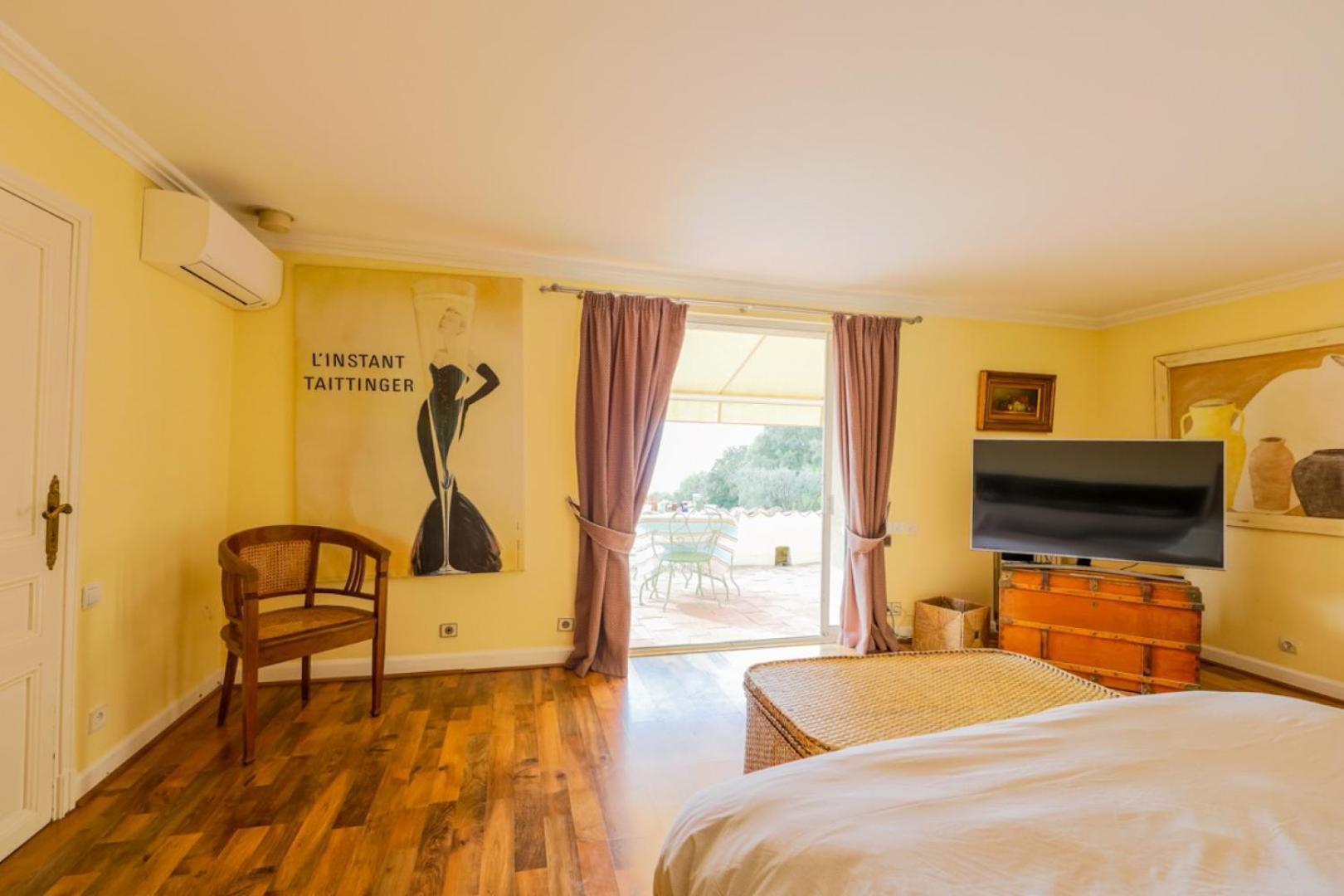 Lou Mas Soubran Vi2083 By Riviera Homes Villa *