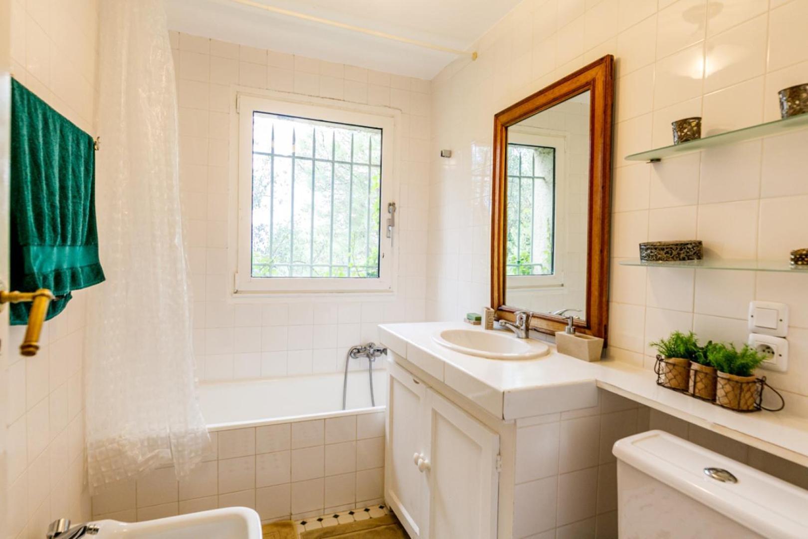 Villa Lou Mas Soubran Vi2083 By Riviera Homes *