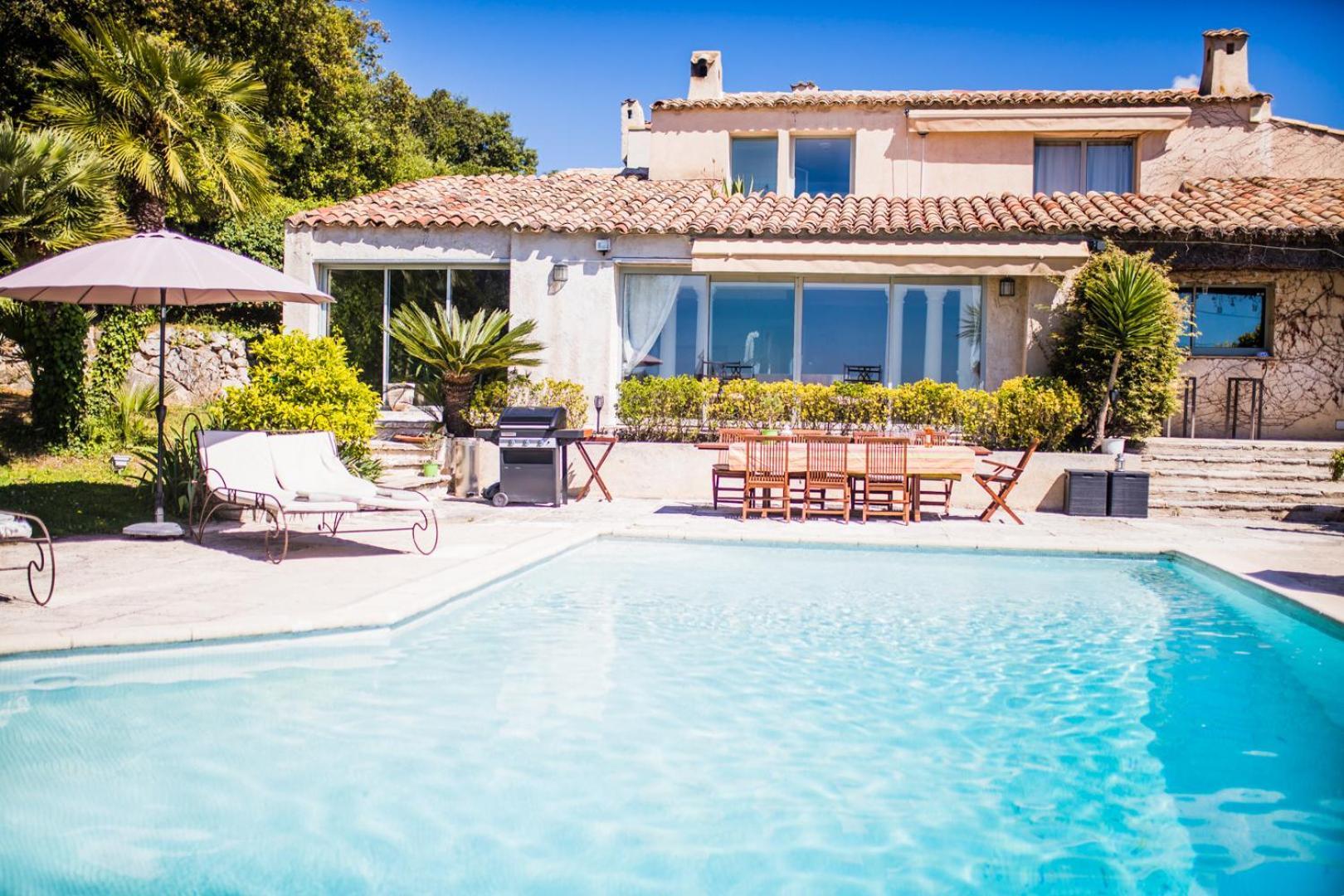 Villa Lou Mas Soubran Vi2083 By Riviera Homes