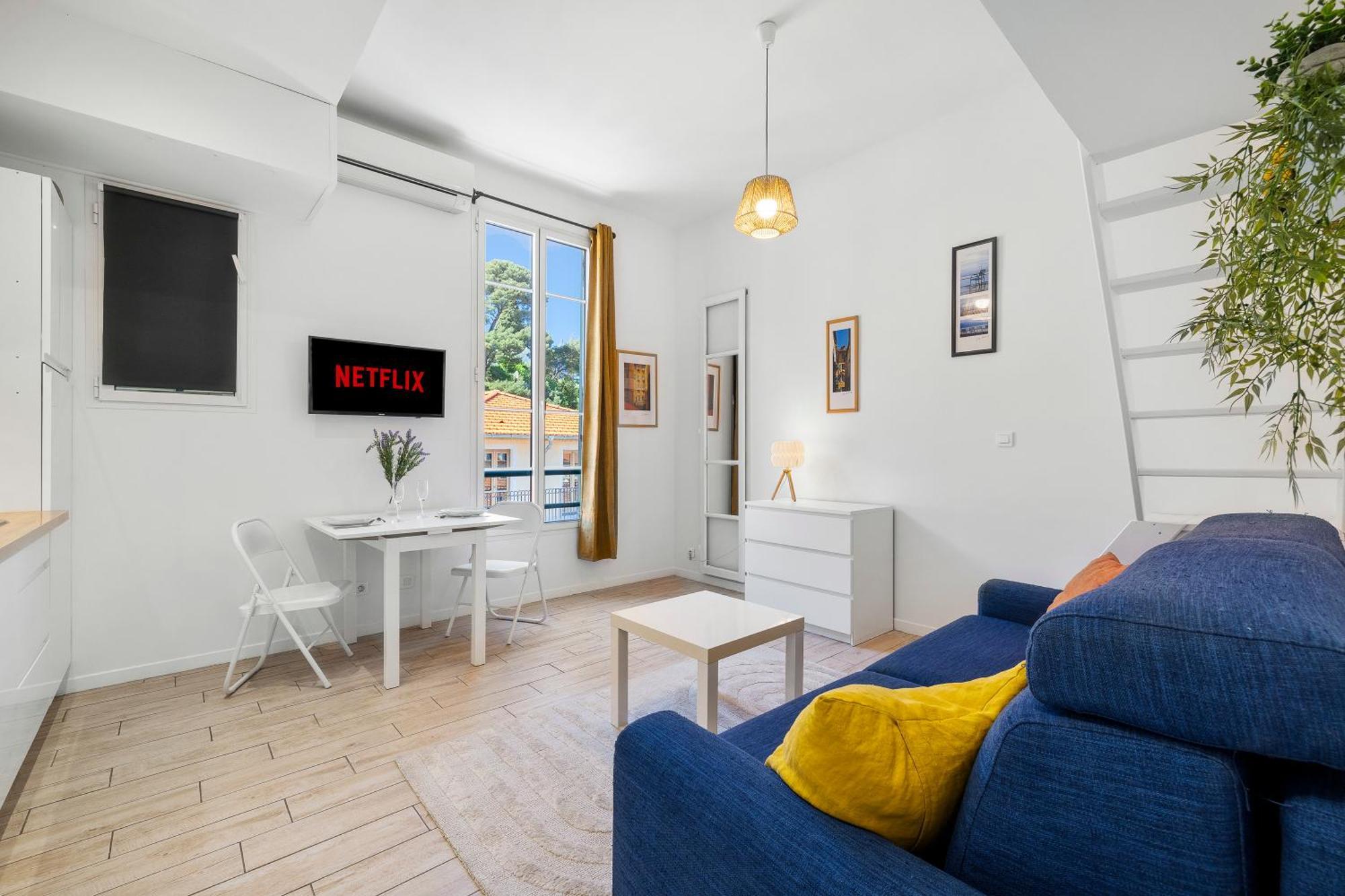 Renting - Gautier - Elegance Height Port & Castle Apartment *