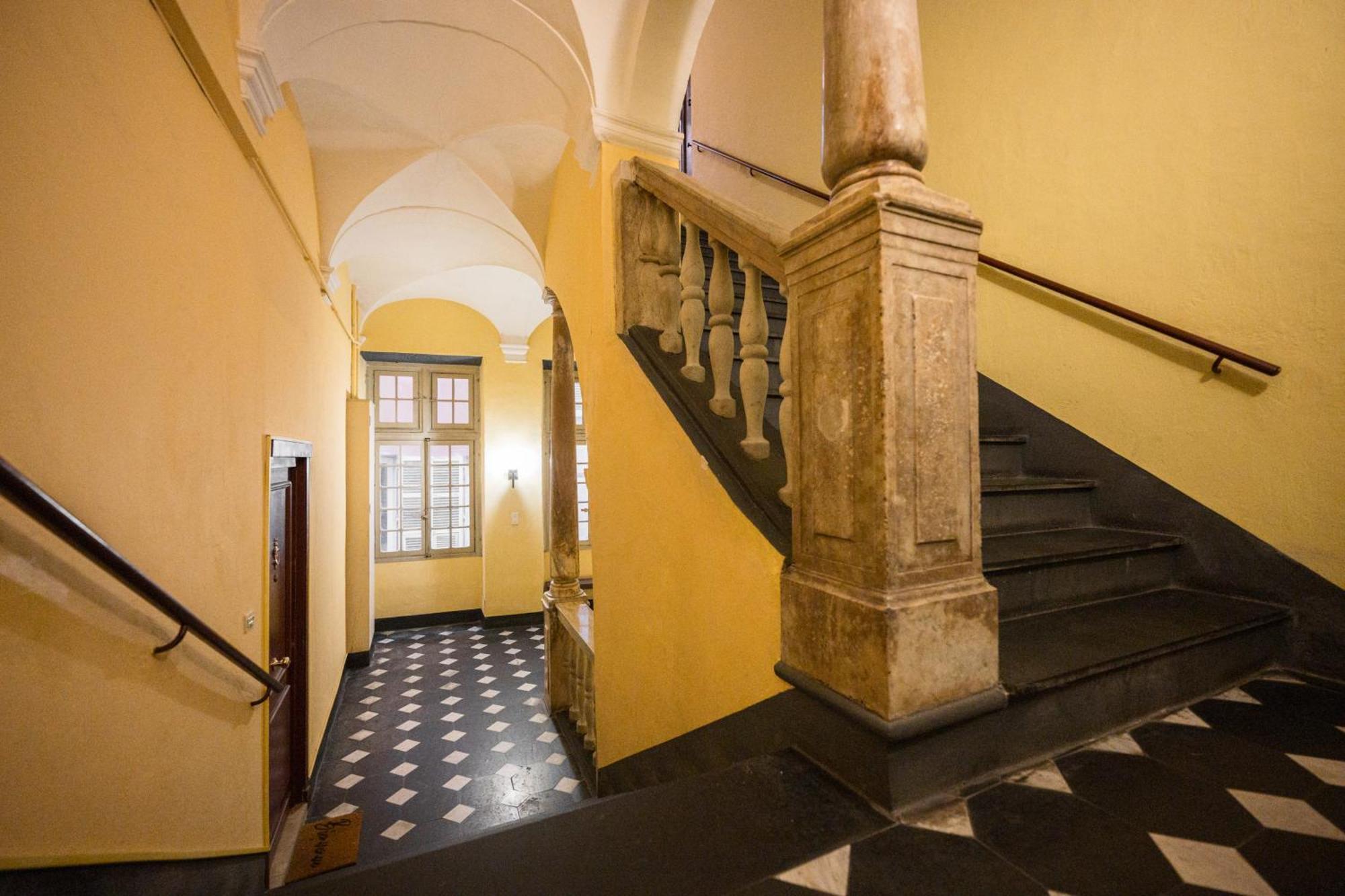 Apartment Stunning In The Heart Of Old Town