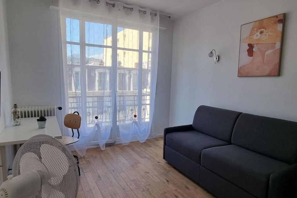 Apartment Renove, Centre, Proche Commodites *