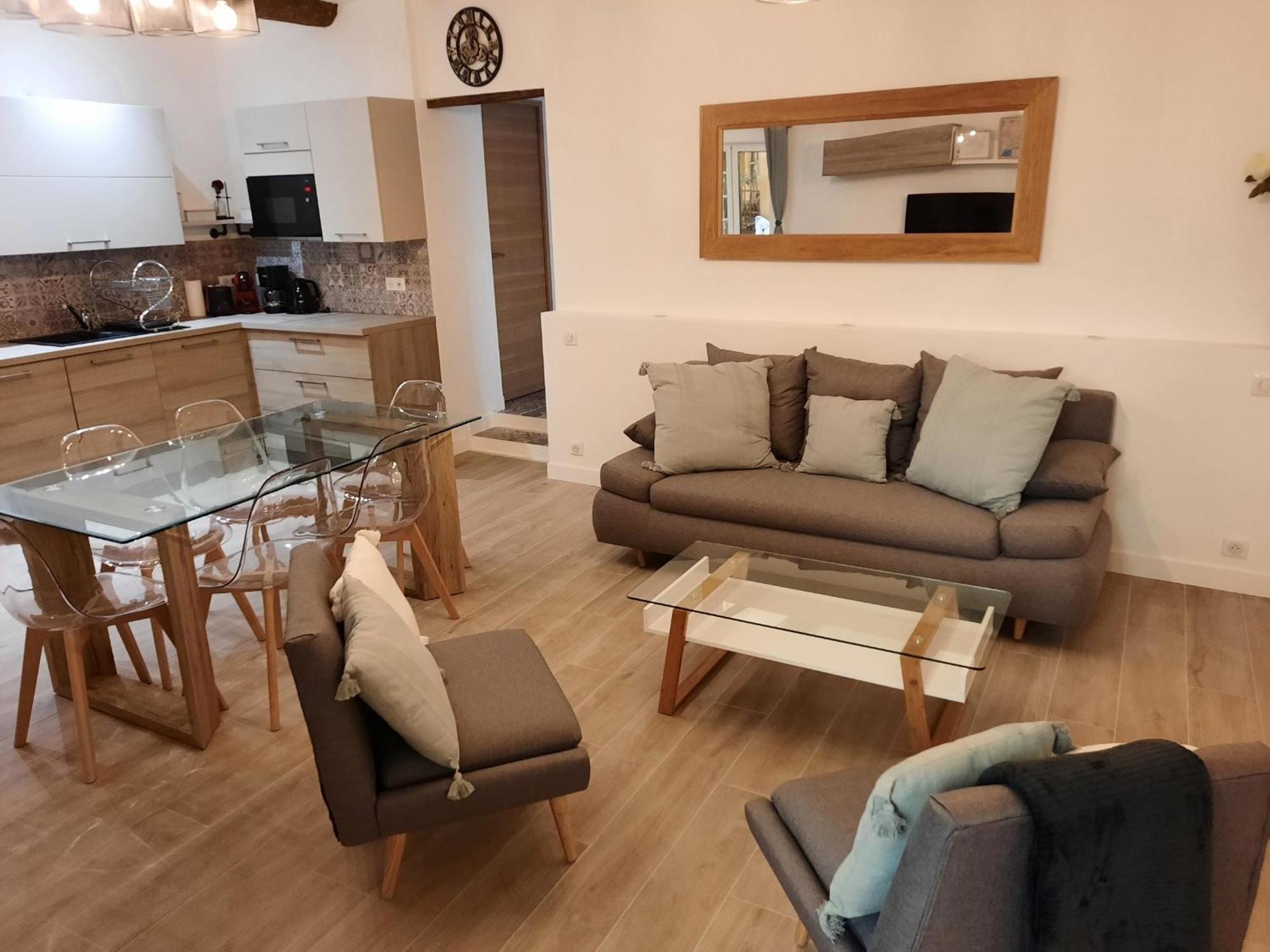 Appartement Beautiful Old Town Flat, Near The