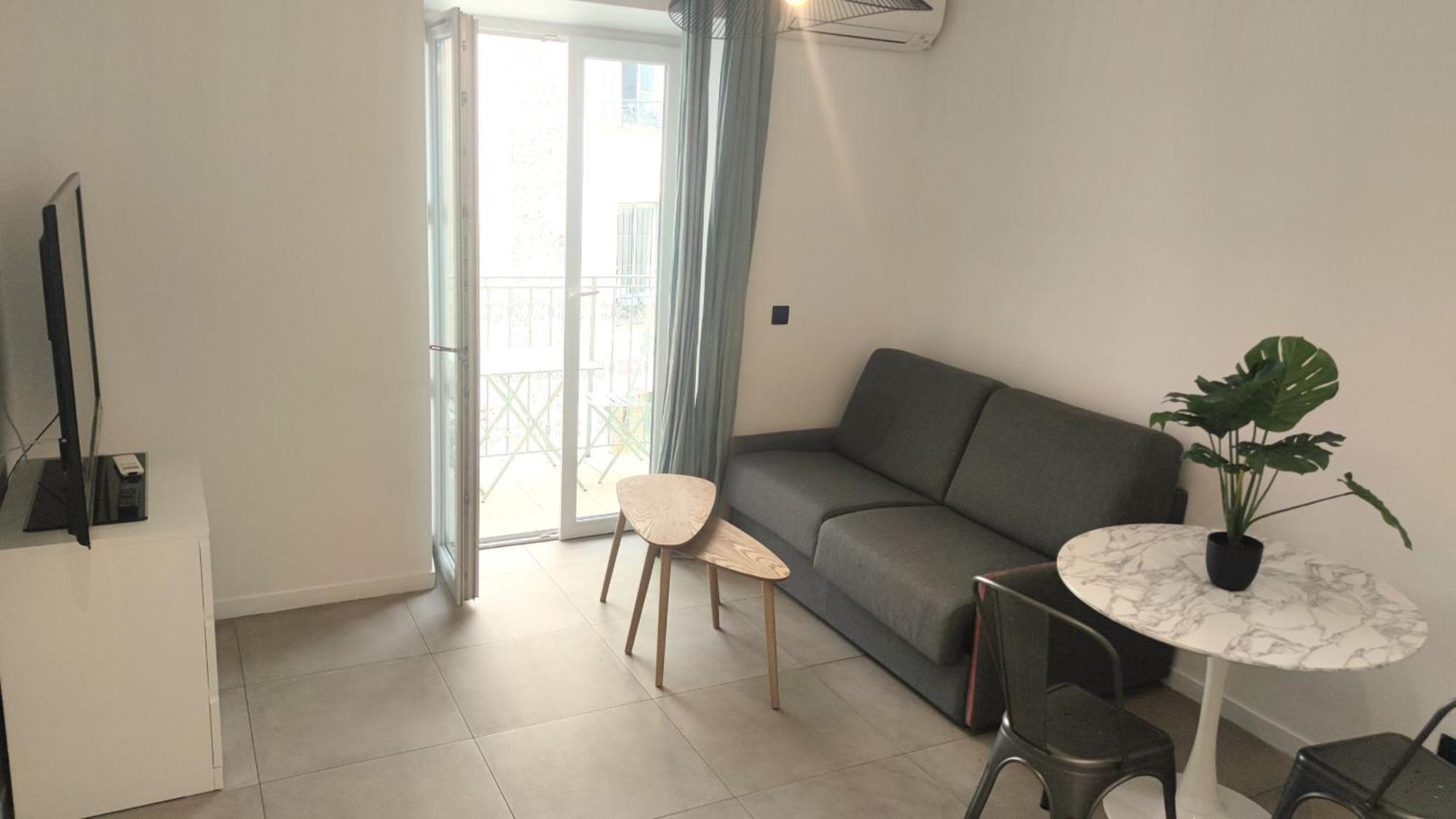 Baie Des Anges 305 Apartment