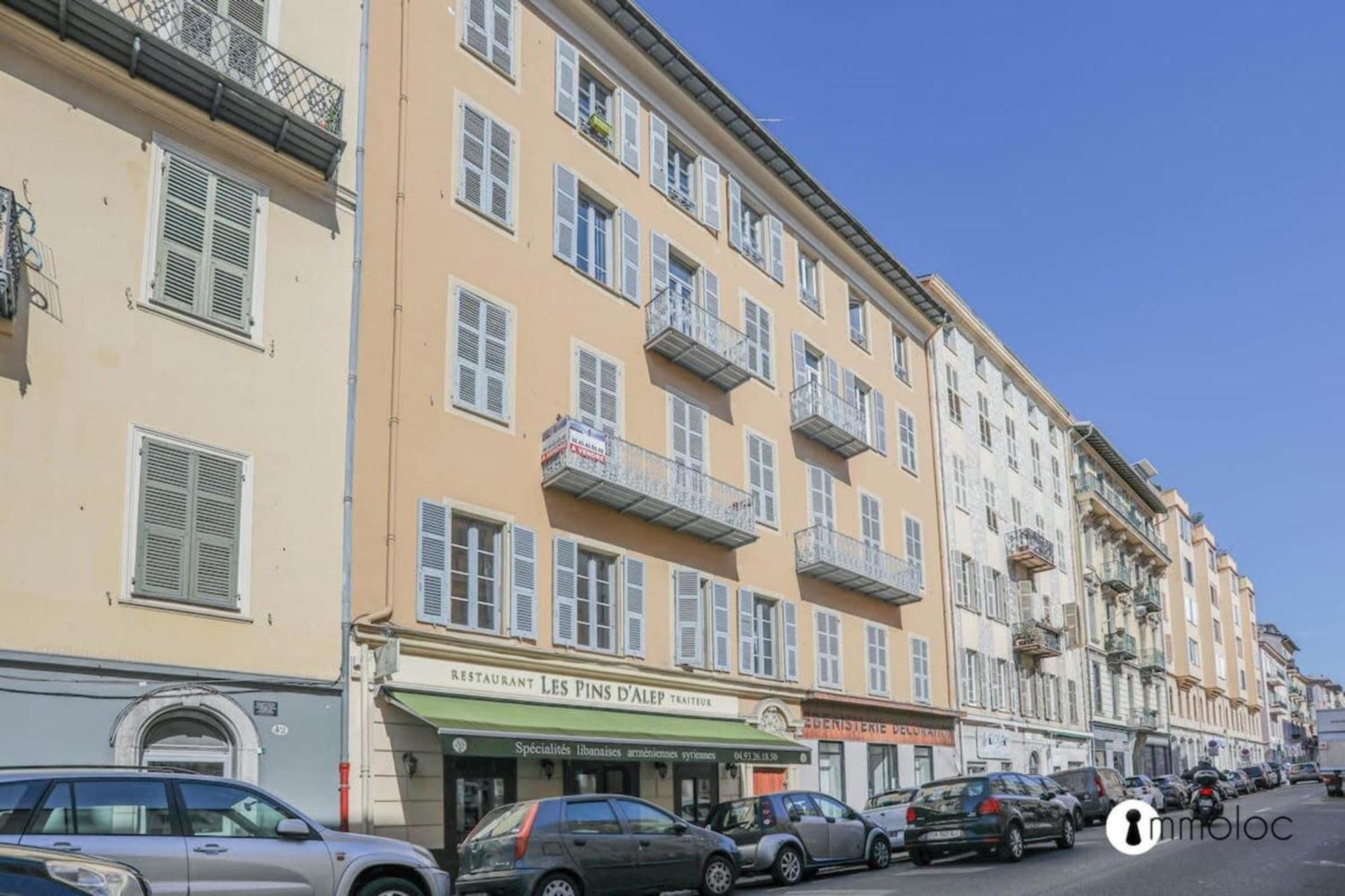 Apartment Port Of Air Conditioned