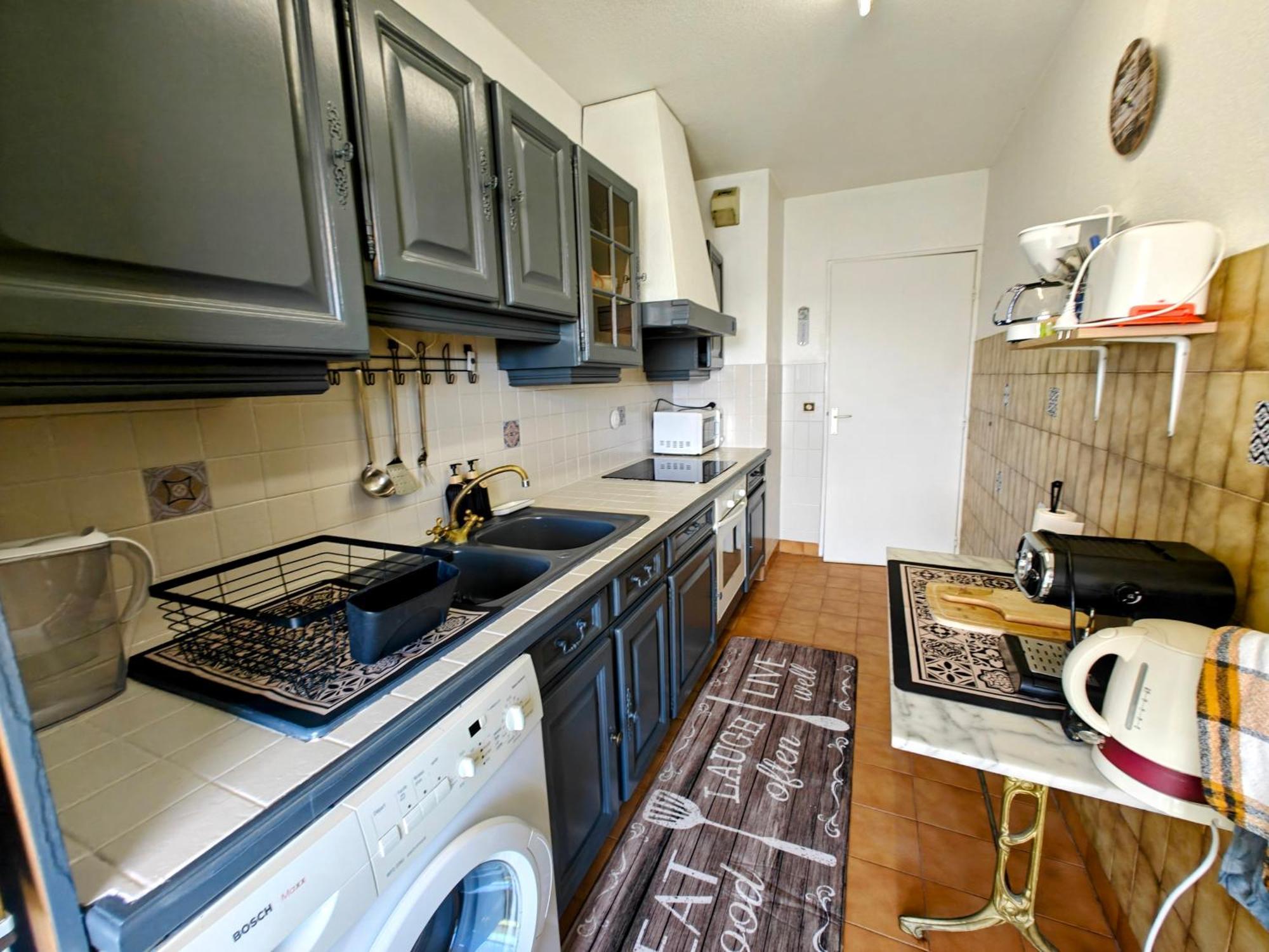 2 Bedroom Flat With Terrasse & Car-park Ouest Nice