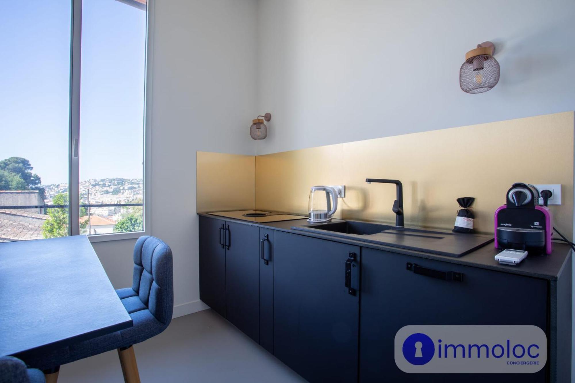 T3 Air-conditioned In House Neighborhood Cimiez *