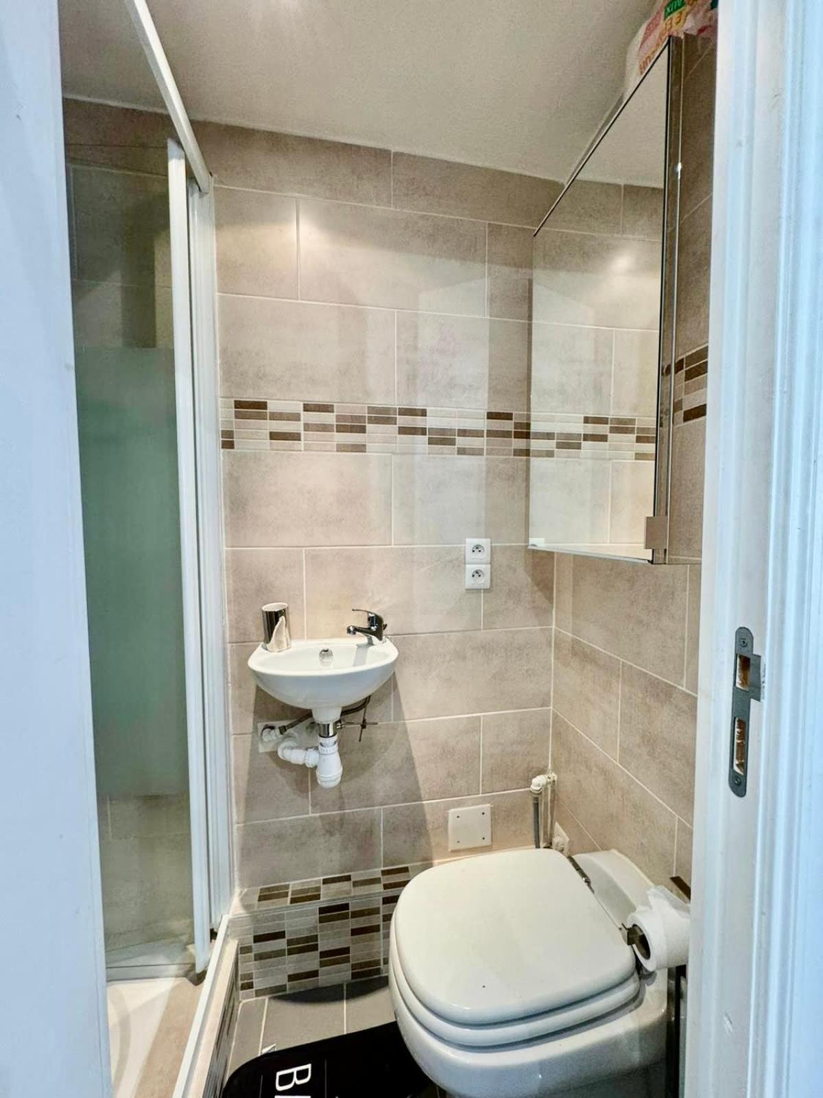 Apartment Port Bonaparte Place Du Pin Nice