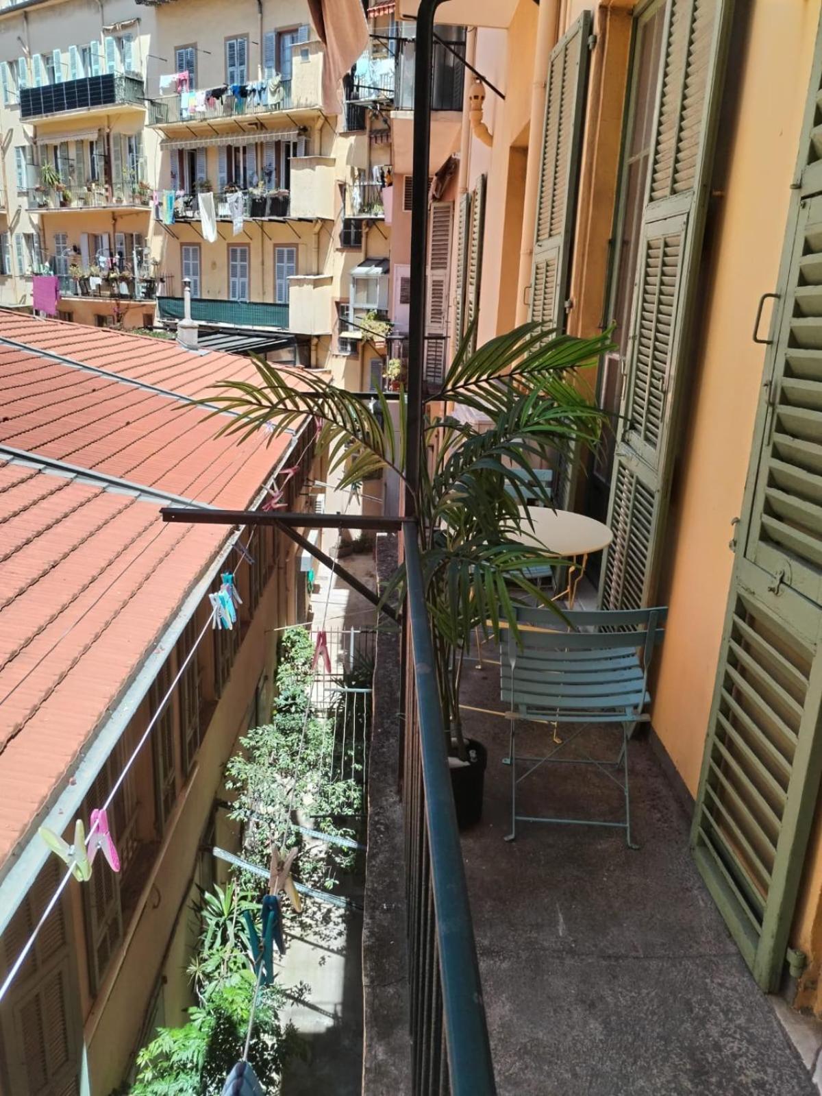 Apartment Le Philibert - Splendid, 6 Bedrooms, 12p, Port, Air Cond Nice